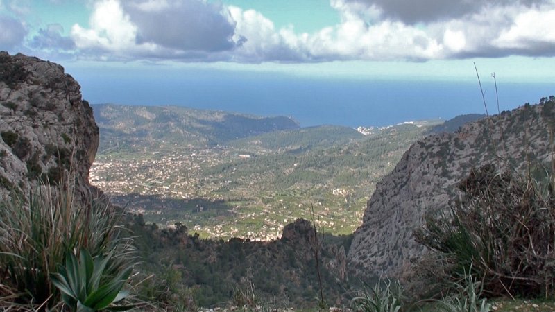Still 54.jpg - Blick zum Cap Gros